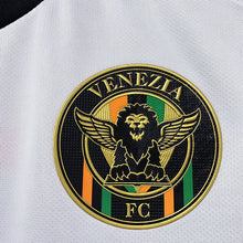 Carregar imagem no visualizador da galeria, CAMISA VENEZIA - FORA/ AWAY - TORCEDOR - 21/22
