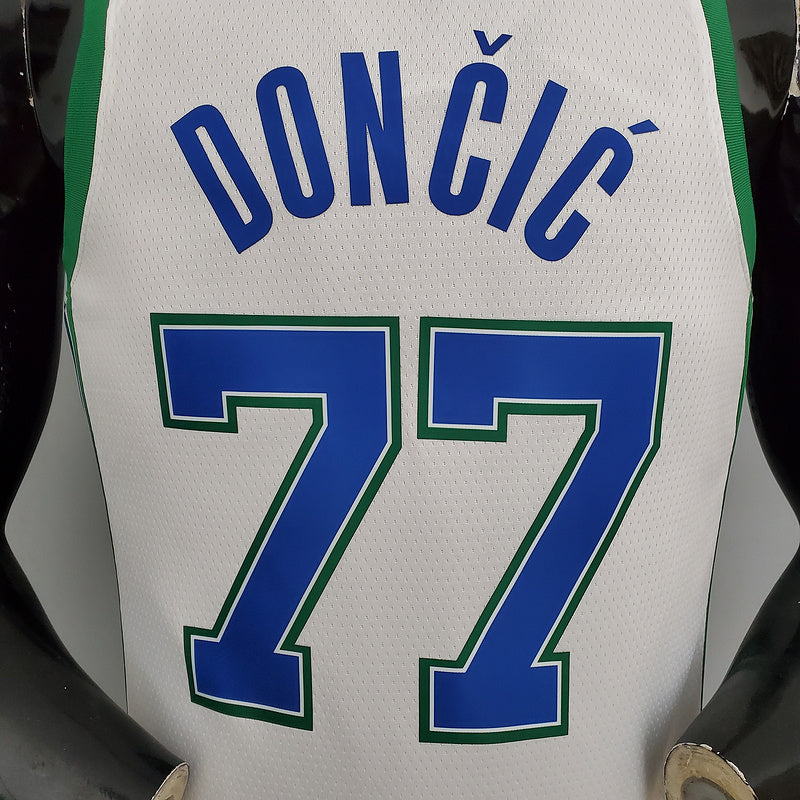 CAMISA DALLAS MAVERICKS - BRANCA COM NIKE BRILHANTE - CITY EDITION 75TH ANNIVERSARY - 2021/ 2022