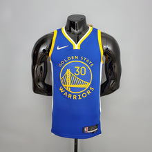 Carregar imagem no visualizador da galeria, CAMISA GOLDEN STATE WARRIORS - QUBRA DE RECORDE STEPHEN CURRY 2974 VEZES DE 3 - AZUL COM NIKE BRILHANTE - ICON EDITION 75TH ANNIVERSARY - 2021/ 2022
