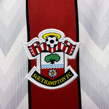 Carregar imagem no visualizador da galeria, CAMISA SOUTHAMPTON - CASA/ HOME - TORCEDOR - 21/22
