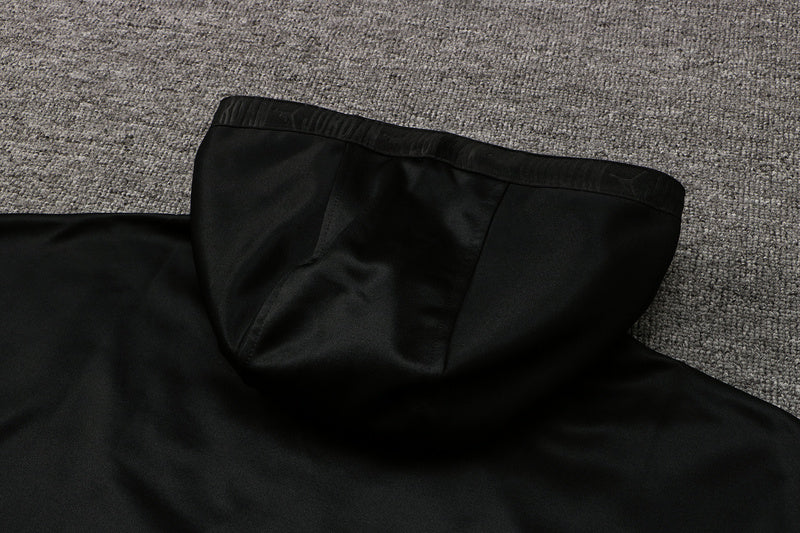 KIT PASSEIO COM CAPUZ - PARIS SAINT GERMAIN (PSG) - PRETO, DOURADO E BRANCO
