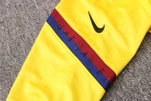 Carregar imagem no visualizador da galeria, KIT PRÉ JOGO - BARCELONA - AMARELO, AZUL E VERMELHO
