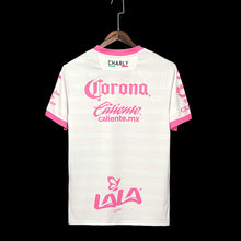 Carregar imagem no visualizador da galeria, CAMISA SANTOS LAGUNA - MÉXICO - ESPECIAL OUTUBRO ROSA - TORCEDOR - 21/22
