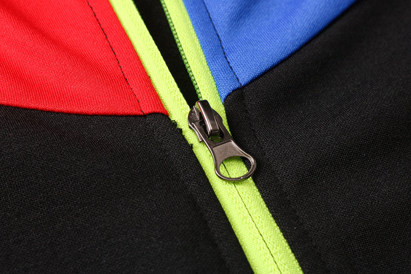 KIT PASSEIO COM CAPUZ - BARCELONA - PRETO, AZUL E VERMELHO