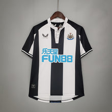 Carregar imagem no visualizador da galeria, CAMISA NEWCASTLE - CASA/ HOME - TORCEDOR - 21/22
