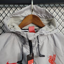 CORTA VENTO - LIVERPOOL - BRANCO E CINZA