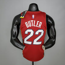 Carregar imagem no visualizador da galeria, CAMISA MIAMI HEAT - BÔNUS EDIÇÃO VERMELHO ( JORDAN ) - #22 BUTLER
