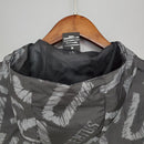 CORTA VENTO - JUVENTUS - PRETO E AMARELO