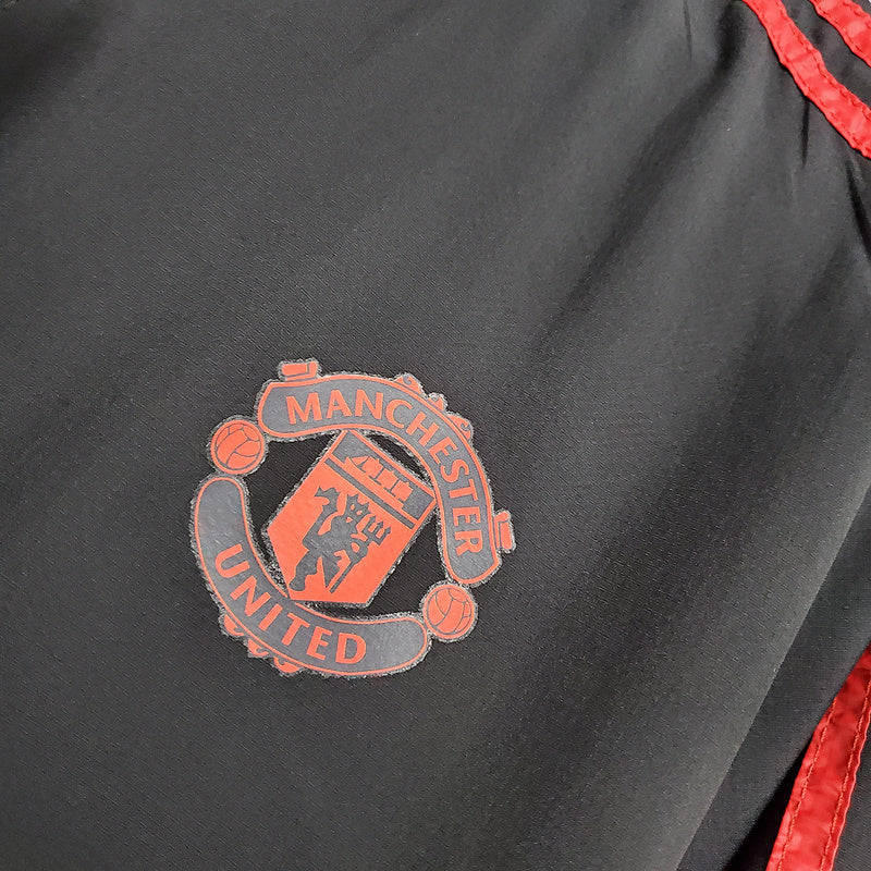 CORTA VENTO - MANCHESTER UNITED- PRETO, VERMELHO E BRANCO